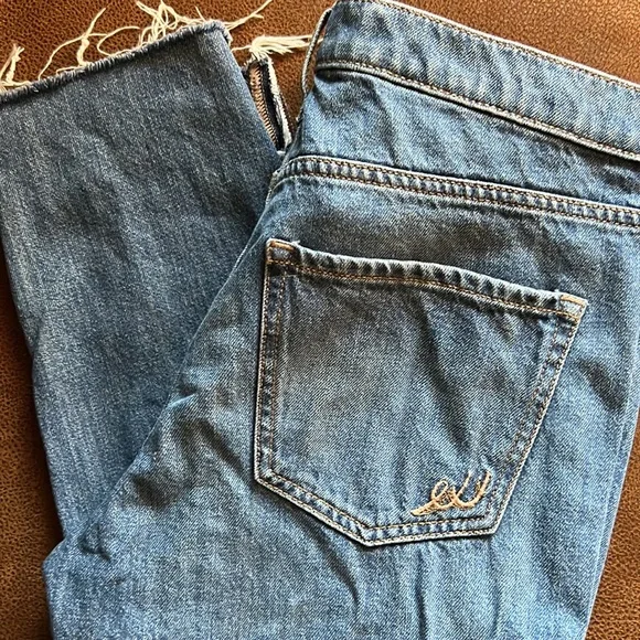 Express Girlfriend Step-Up Jeans - Picture 14 of 16